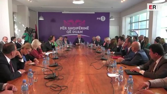 Balla mbledh grupin, PS e nis nga bashkia që humbi në zgjedhjet lokale në 2015-ën