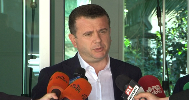 Balla sulmon Bashën: Bën hetuesin, prokurorin dhe gazetarin, shpif për Policinë