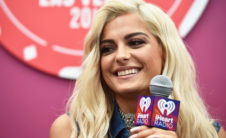 FOTO/ Bebe Rexha bëhet nostalgjike, nuk do ta njihni si ka qënë para…