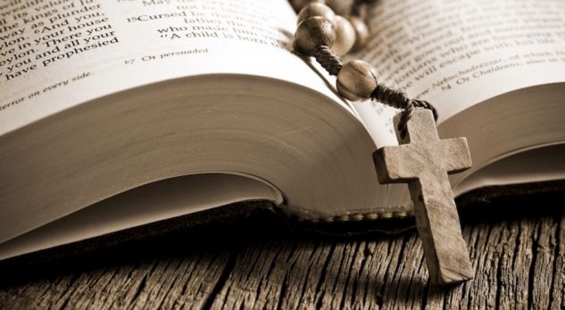 10 gjëra që nuk i dini për Biblën. Numri 8 do t’ju shokojë