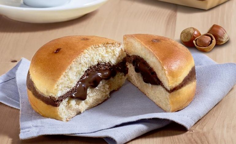 Hamburger me Nutella, ushqimi më i ri nëpër restorante
