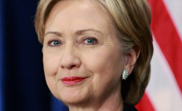 Trump bën thirrje për hetim të Hillary Clinton