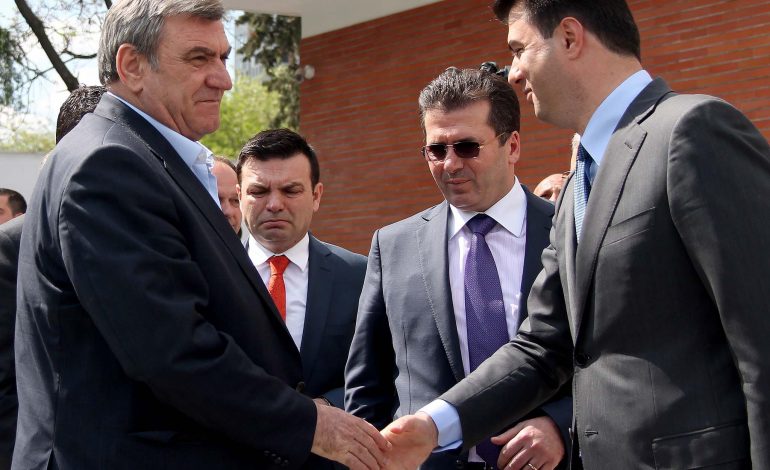 Frikë nga përçarja e koalicionit, Basha pazare për të futur Agron Dukën në Parlament
