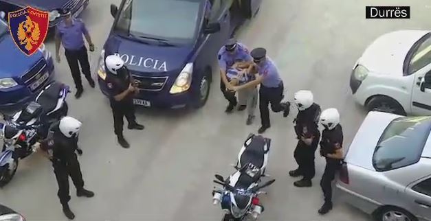 (VIDEO) Grabitën dhe dhunuan barbarisht çiftin e moshuar, 4 në pranga