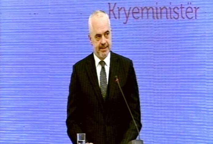 Konferenca me bankat/ Rama përmend shprehjen e Ismail Qemalit: Një sistem i pavarur bankar…