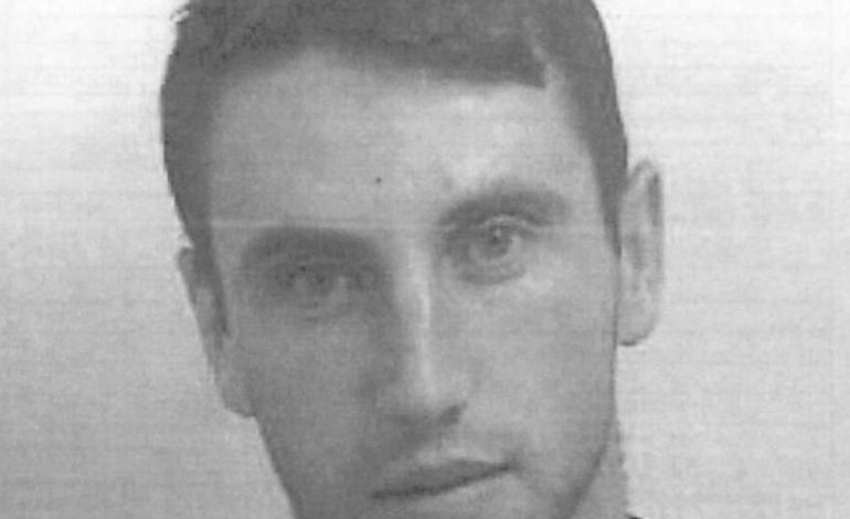 Arratisje spektakolare e shqiptarit nga paraburgimi/ Policia britanike ngrihet në alarm