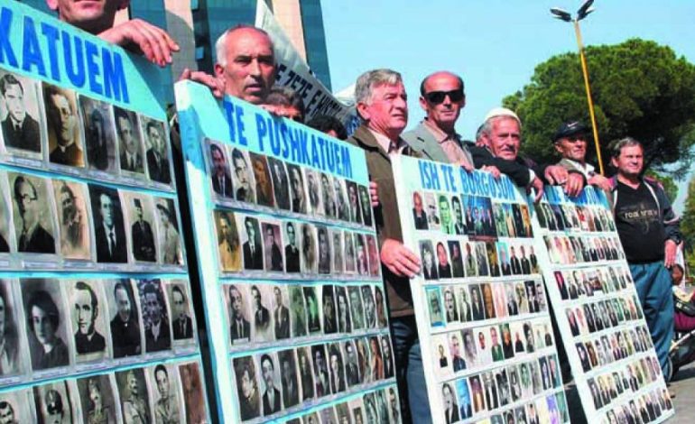 Miratohet dëmshpërblimi për ish-të dënuarit e komunizmit, ja kush përfiton