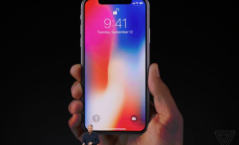 Video/ iPhone X, telefoni më i shtrenjë i Apple, ja vecoritë e tij