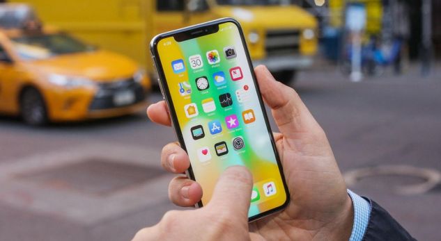 Del iOS 11.1.2, rekomandohet sidomos për iPhone X