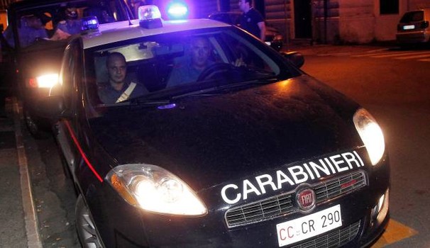Denoncoi zhdukjen e të fejuarës, shqiptari gjendet i pajetë në banesë/ Makina e gruas…
