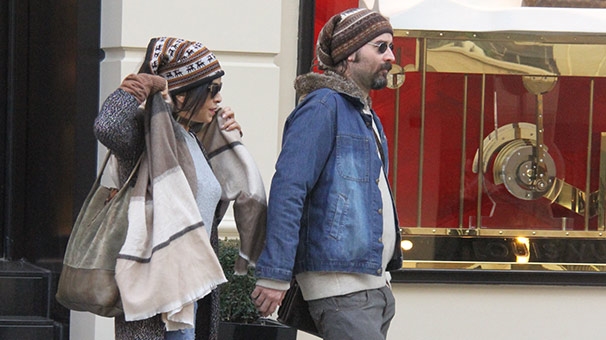 FOTO/ “Kerimani” me të dashurin super seksi vishet njësoj, habisin…