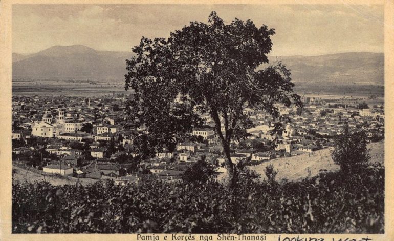 FOTOT/ Nga kujtimet e Edit Durham: Korça, një qytet i habitshëm, pa zagarë dhe plehra!