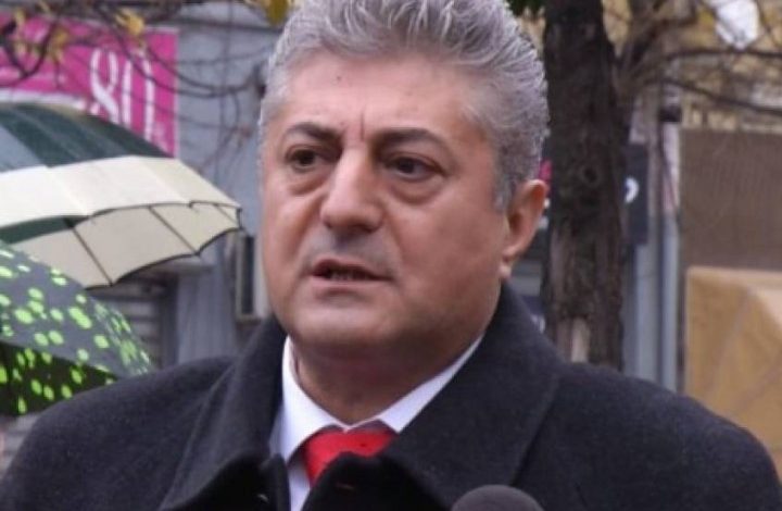 Dorëheqja/ Olli: Largohem për arsye profesionale personale, nuk ka…