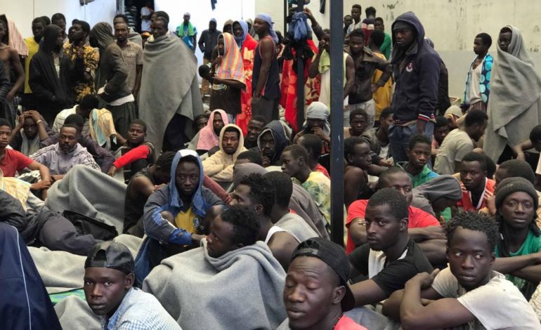 Njerëz në shtije, abuzimi i emigrantëve në Libi