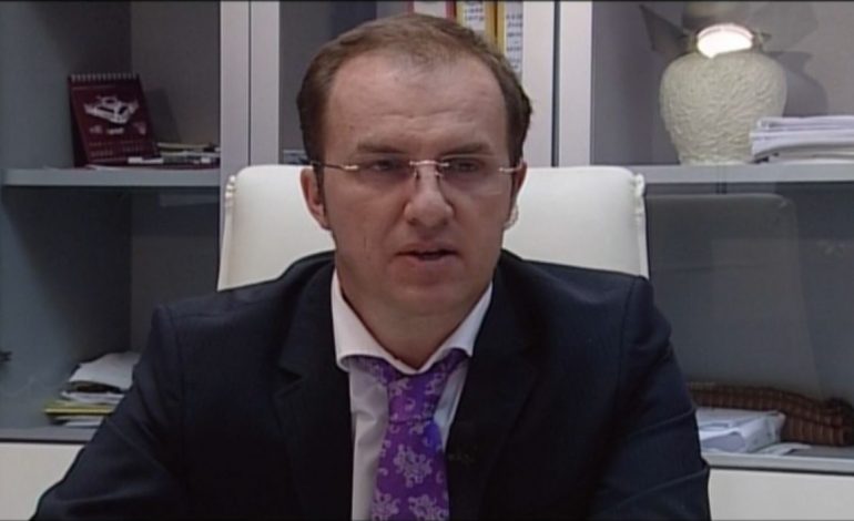 Vajza e vogël Dritan Priftit mesazh prekës/ Nxjerr foton me të atin: Gjithmonë…