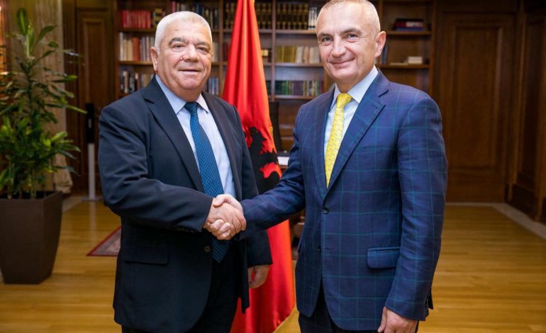 “S’ka burrë të më bëjë presion”/ Kreu i Akademisë tregon takimin me Metën