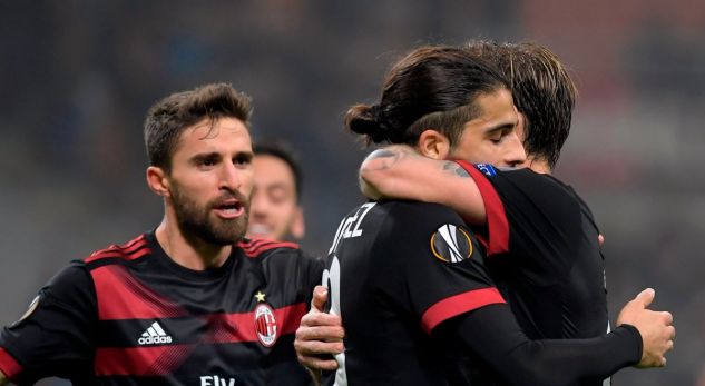 (VIDEO) Goleadë dhe spektakël në San Siro, Milan kualifikohet në fazën tjetër