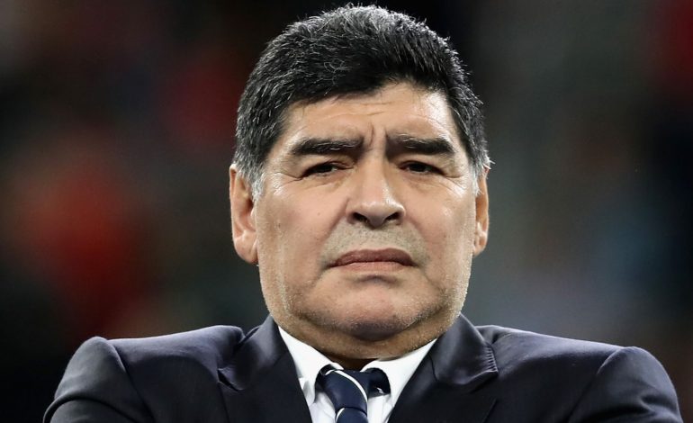 Deklarata e Diego Armando Maradonas shokon botën/ Kërkon burgim për vajzën e tij