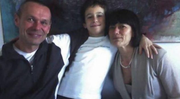 Bëhet nënë në moshën 55-vjeçare, një vit pasi kishte humbur djalin e saj të vetëm