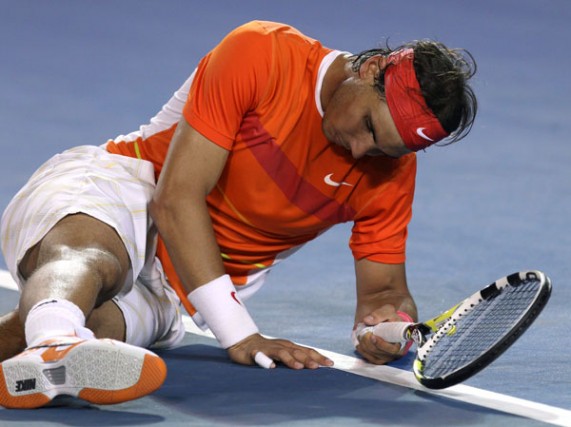 Tmerr për Nadalin, tërhiqet nga Paris Masters pas lëndimit në gju