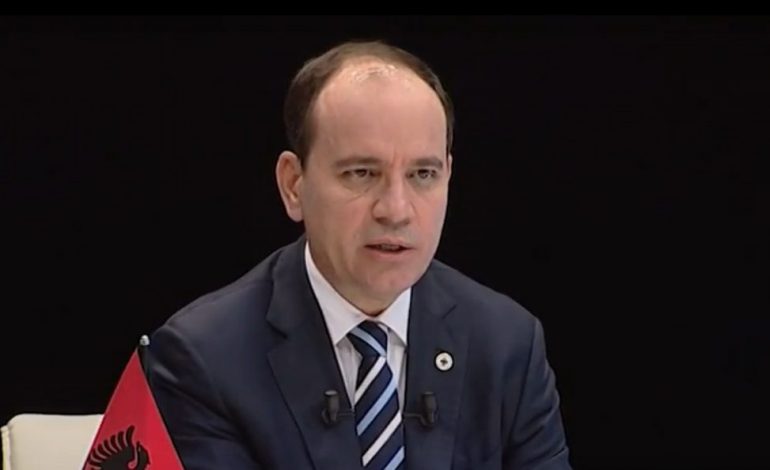 Ish presidenti Nishani sërish SULM ndaj qeverisë: Po copëtohen territoret në jug. Në 2013 ishte ndryshe…