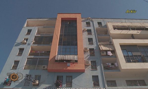 Banorët fitojnë gjyqin, firma ndërtuese lë pa ashensor pallatin