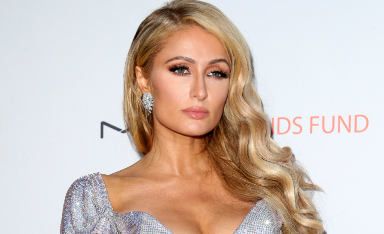 Paris Hilton shtatëzënë? Shikoni format e saj (Foto)