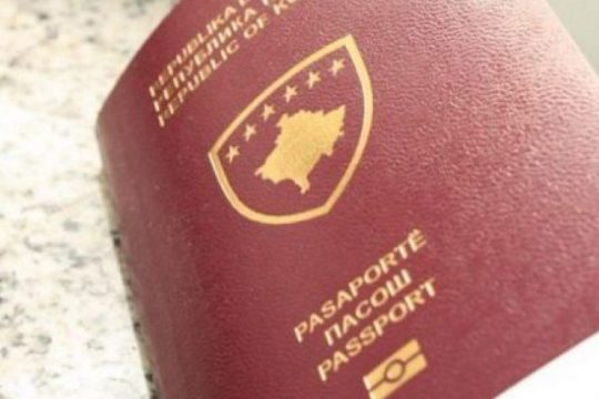 Lamtumirë patriotizëm? Mbi 16 mijë kosovarë heqin dorë nga nënshtetësia