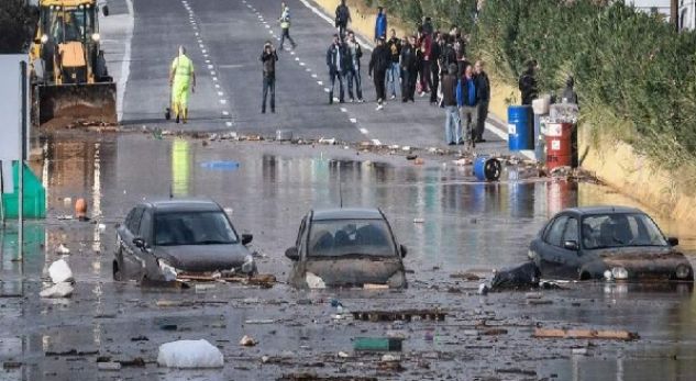 Rrëfimi i shqiptarëve për përmbytjet në Greqi: Humbëm çdo gjë!
