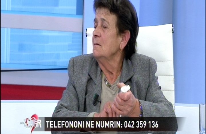 71-vjeçarja kërkon djalin pas 42 vjetësh: I kam dëgjuar zërin…