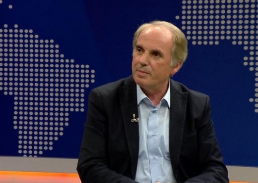 Zogaj zbulon prapaskenat politike: Si u përball Ngjela me Edi Ramën