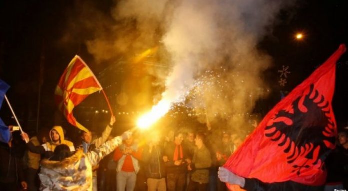 Maqedonia sërish prag konflikti/ Paralajmërohen protesta kundër dënimeve të “Grupit Kumanova”