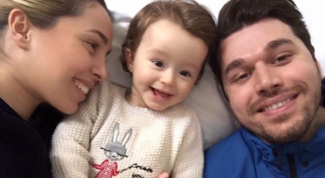 Familja Skënderaj në një mëngjes plot diell dhe dashuri