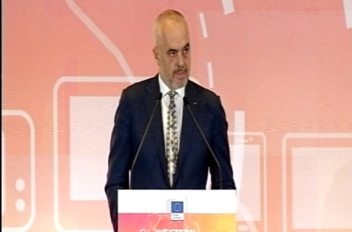 LIVE/ Media, “sjell” Hahn në Tiranë, Rama: Ja detyrat që duhet të përmbushim