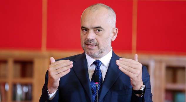 Rama nga Maroku, thirrje Serbisë: Nëse njeh Kosovën bën një hap para