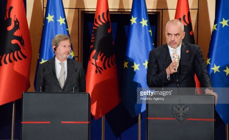 TE PATHENAT E NJE KONFERENCE/ Hahn, Edi Rama dhe shpërdorimi i lirisë!