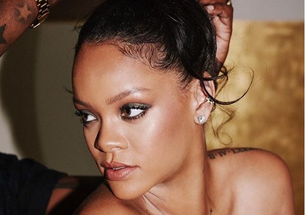 Rihanna ndryshon tërësisht look, ja si duket (FOTO)