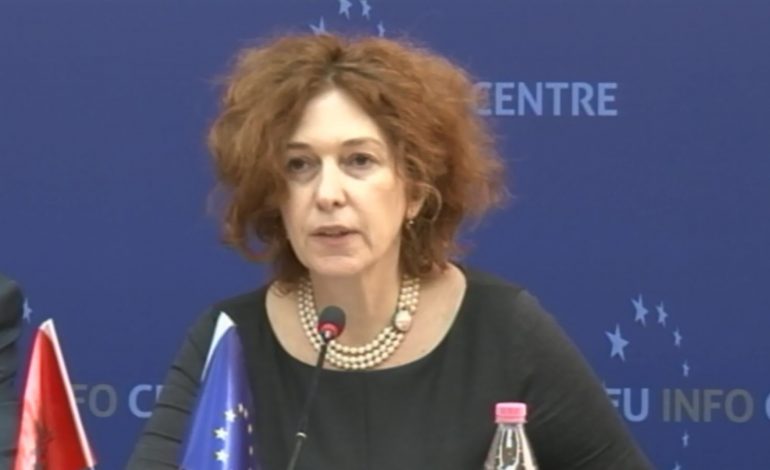 ‘Përse nuk keni folur asnjëherë për kanabisin?’ Vlahutin përgjigjet në këtë mënyrë