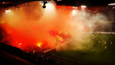 Sadiku futet në lojë, tifozët e Legias djegin stadiumin dhe ndërpresin ndeshjen 3 herë