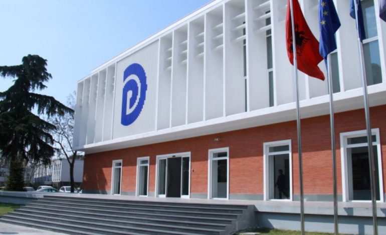 SHBA dje futi në “Listën e zezë” Adriatik Llallën/ PD sot e sfidon: Të shkarkohet Arta Marku