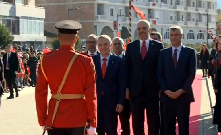 BOJKOTI I FESTES/ Mirë me 29, po me 28 nëntorin ç’pati Partia Demokratike!