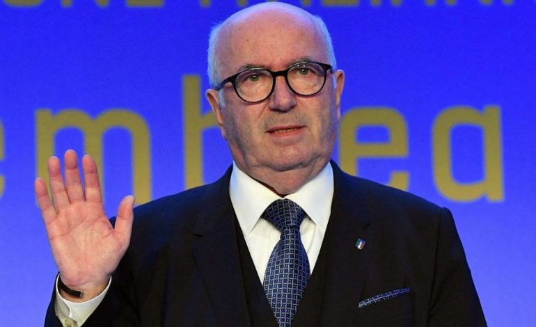 ZYRTARE: Tavecchio jep dorëheqjen nga Federata Italiane