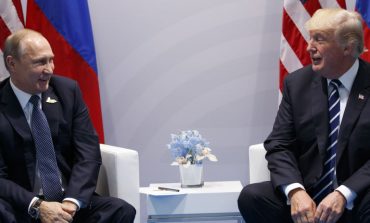 KOMENT/ E vërteta rreth spekulimeve mbi një takim Trump-Putin në Vjetnam