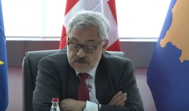 Ambasadori i Zvicrës: Kosovës nuk i hiqen vizat pa u plotësuar kushtet