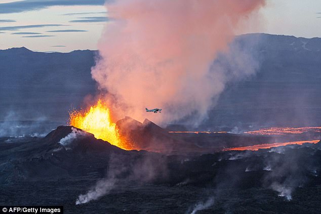 Vullkani i madh gati të shpërthejë, ekspertët paralajmërojnë: Kaos udhëtimesh në Evropë