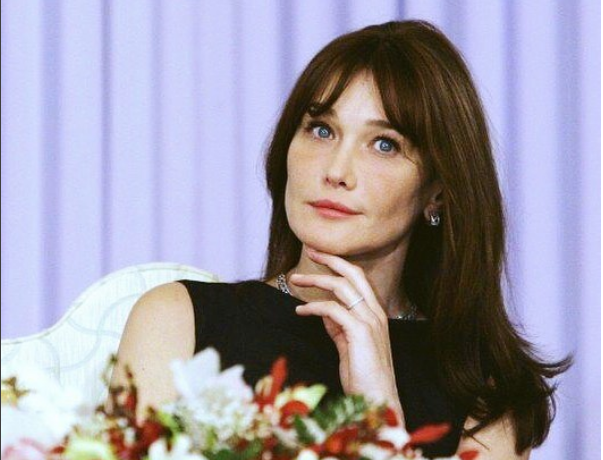 +18/ Ish-Zonja e Parë e Francës kujton mikun e ndjerë me një foto lakuriq që ia kishte bërë ai