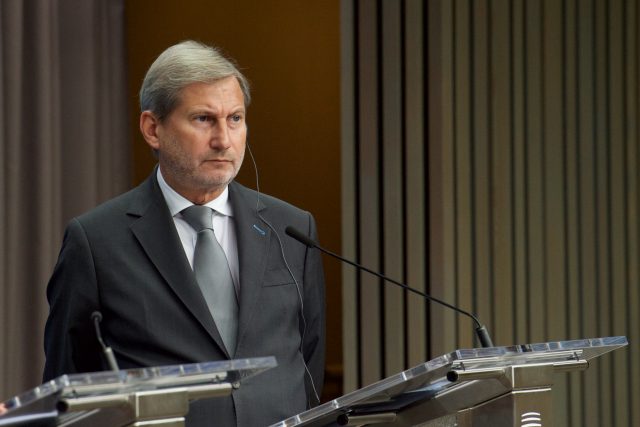 Eurokomisioneri Hahn zbulon një element të rëndësishëm për integrimin e Shqipërisë