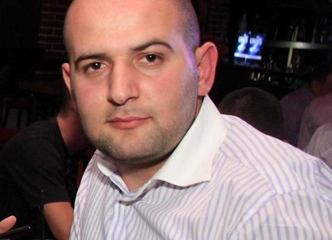 ENDRIT MËRTIRI: Replikë drejtuar të gjithë atyre shqiptarëve “gjakprishur”