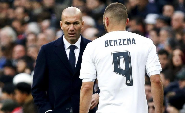 Zidane i bën ‘daljen’ Benzemasë, planifikon ta largojë nga formacioni bazë