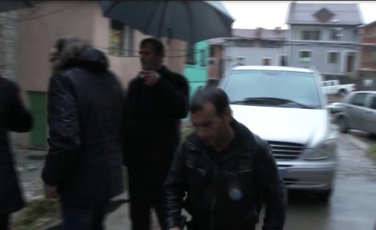TRAGJEDIA/ I dha fund jetës pas zjarrit të rënë në pallat, i riu ka një mesazh prekës për familjet e tjera